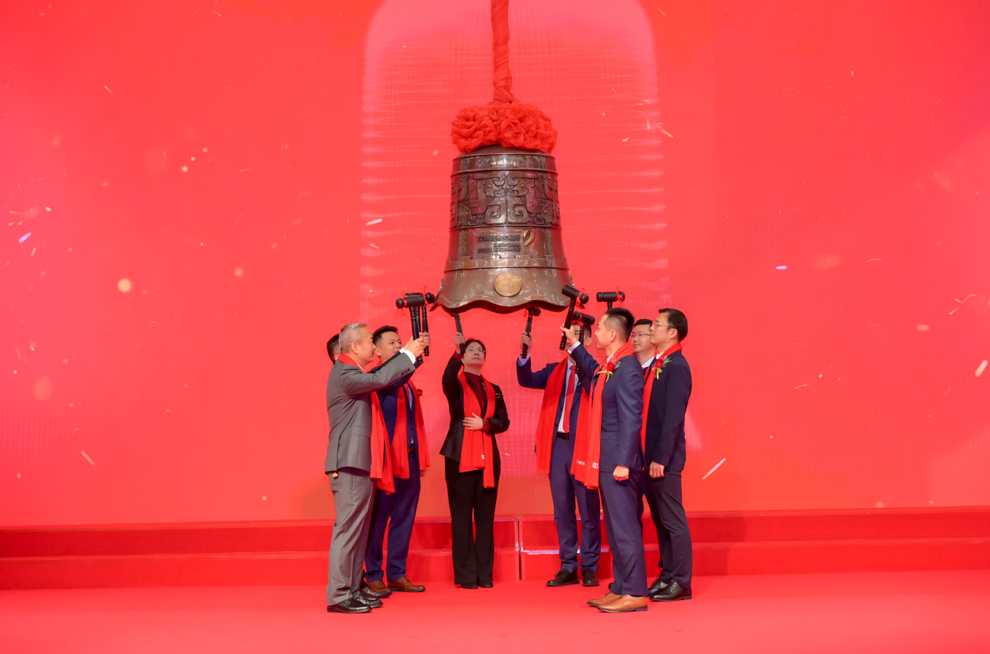 热烈祝贺btt博天堂在深交所正式挂牌上市！